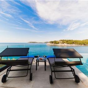 Luxury 7 Bedroom Dubrovnik Beachfront Villa with Infinity Pool, Sleeps 14